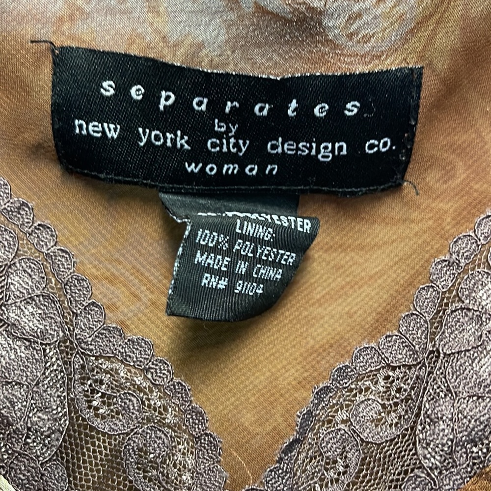 Plus Womans sleeveless blouse 2X - Picture 10 of 12